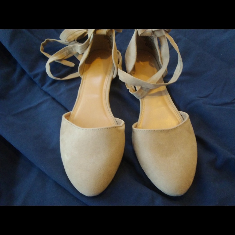 Apt. 9 Nude Tie-Up Ballet Flats NWOB